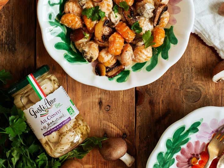 Recette bio de gnocchis de patate douce, sauce crémeuse aux champignons