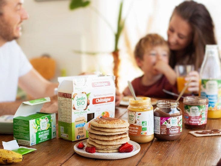 Un petit-déjeuner bio, sain et équilibré
