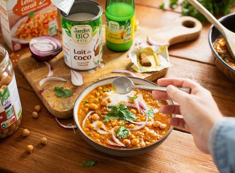 Recette bio de dahl de lentilles corail et pois chiches 