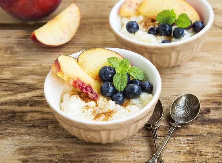 Recette bio de riz basmati au lait et fruits frais 