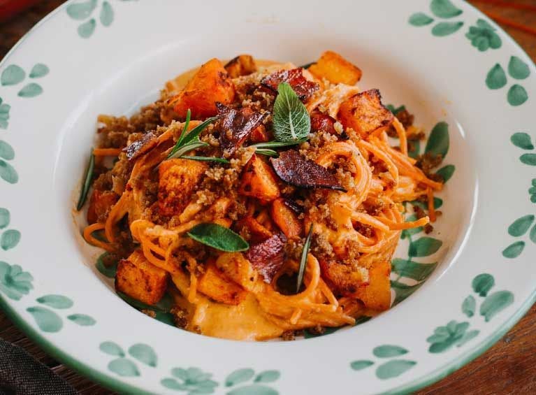 Recette bio de spaghettis à la crème de courge et bacon