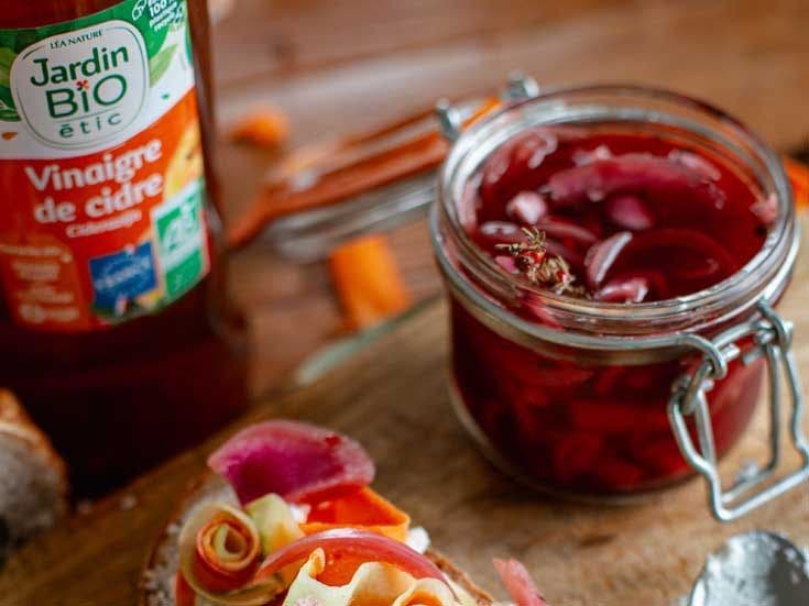 Recette bio de pickles d'oignons rouges 