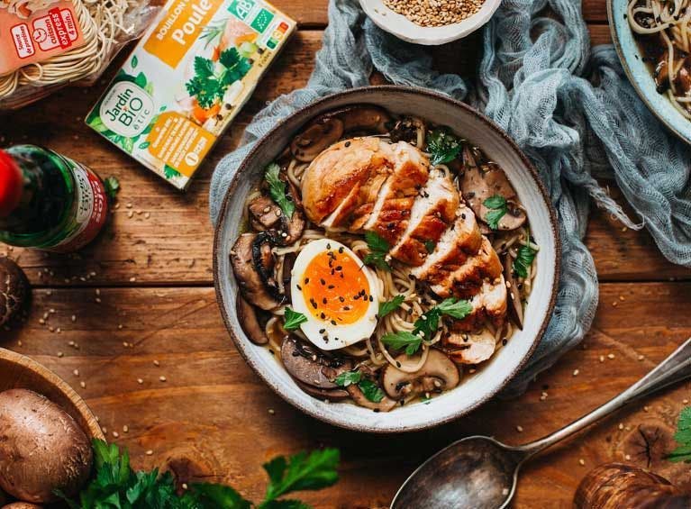 Recette bio de ramen aux nouilles aux oeufs