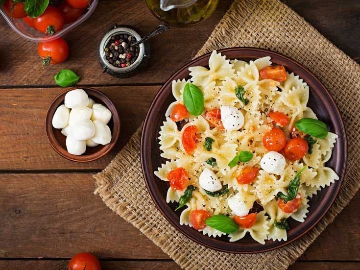 Recette bio de salade de farfalles à la caponata sicilienne
