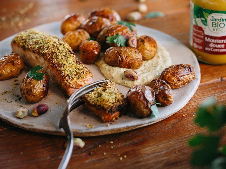 Recette bio de saumon en croûte de pistache