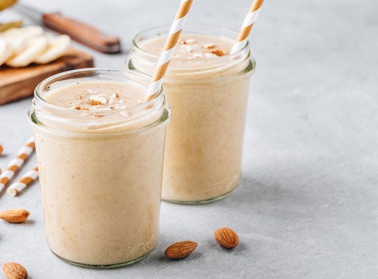 Recette bio de smoothie détox au sésame et à l'avoine