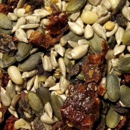 Mélange de graines, amandes, olives et tomates séchées bio. - JARDIN BIO