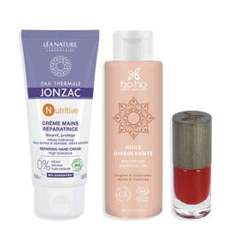Routine manucure rouge  - BOHO GREEN MAKE-UP